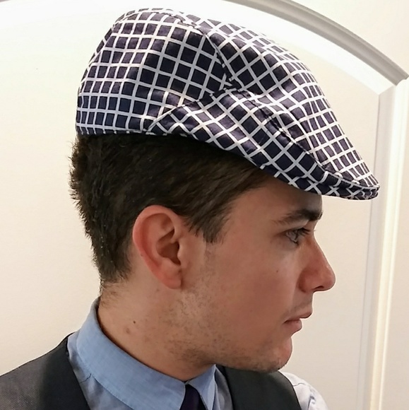 Men's Navy and White Classic Flat Cap - Picture 1 of 2